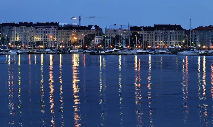 Helsinki Private Walking Tour With A Professional Guide