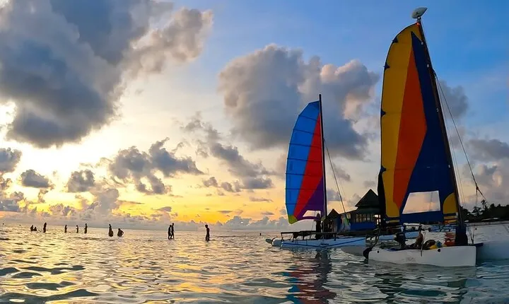 Sunrise Tour at San Andres Natural Aquarium
