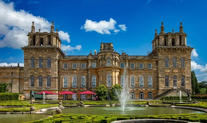 Downton Abbey to Cotswolds 11 Hour London Tour