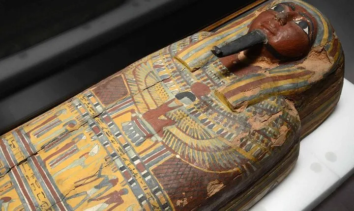 Day Tour to Luxor Museum and Mummification Museum
