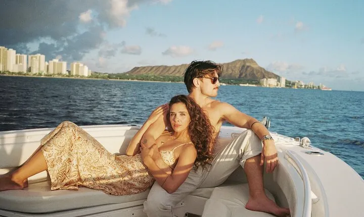 Private Waikiki Sunset Boat Tour: 6 passengers max