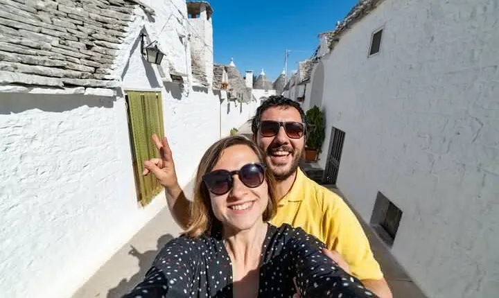 Guided Alberobello Walking Tour for Couples
