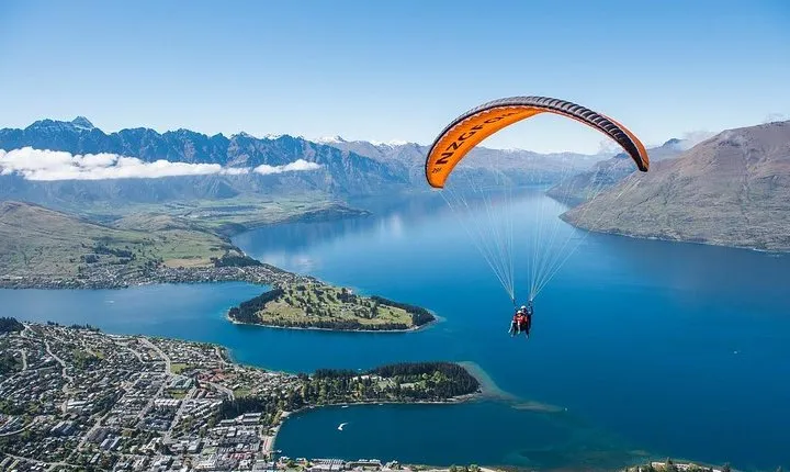 Private Tandem Paraglide Adventure in Queenstown