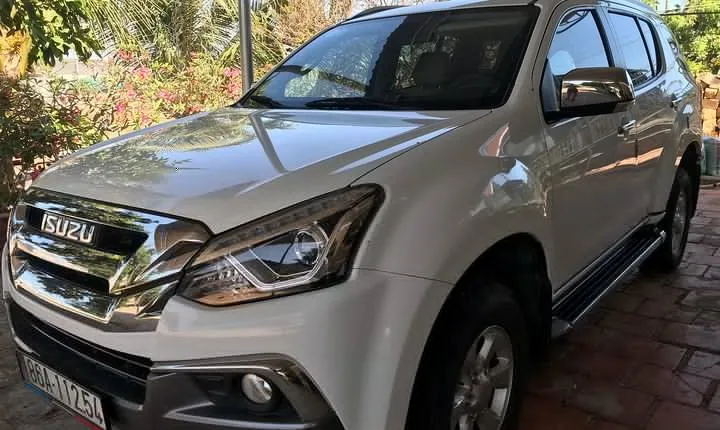 Private car Between Ho Chi Minh and Mui Ne(Phan Thiet)