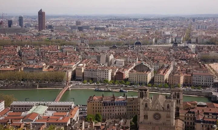 Lyon 6hr Private Walking Tour with Certified Guide