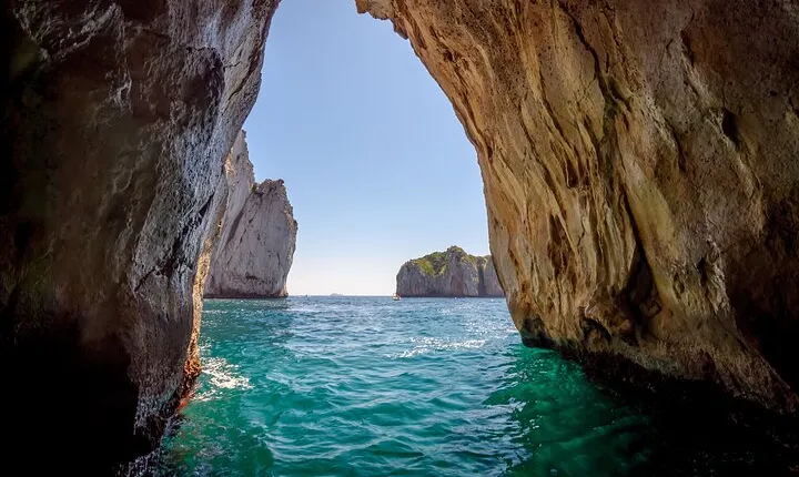 Private Tour: Amalfi Coast to Capri Cruise