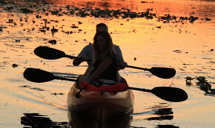90-Minute Sunset paddle at Secret Lake Guided Kayak Tour in Casselberry
