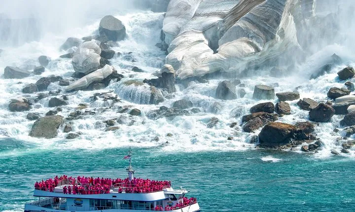 Toronto, Niagara Falls & Thousand Islands 3–DAY Trip