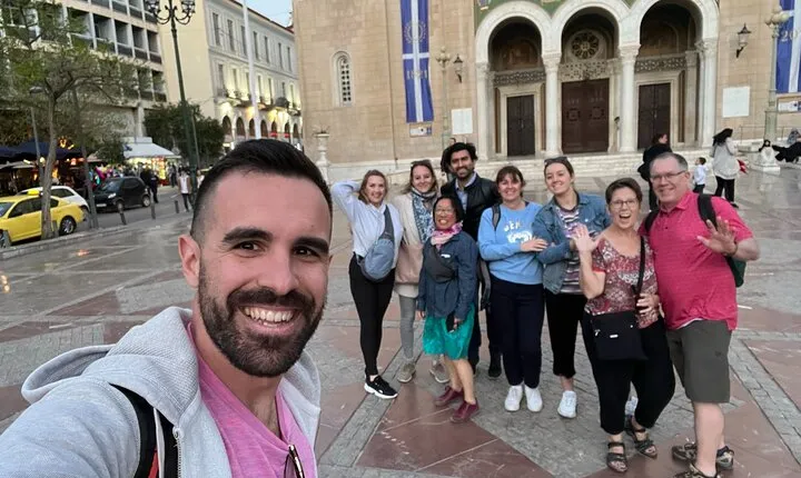 Discover Local Hidden Gems in 2 Hours Walking Tour in Athens