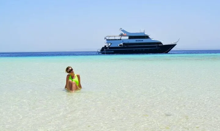 Marsa Alam: Hamata Islands Snorkeling Trip with Lunch & Transfer