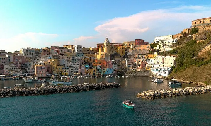 Full-Day Boat Tour to Ischia and Procida from Naples