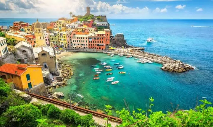 Pisa and the Cinque Terre from the Livorno Cruise Port