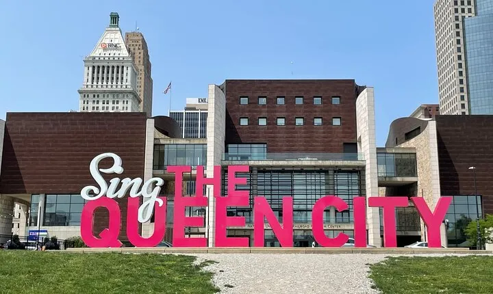 Self Guided Walking Tour of Cincinnati