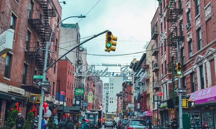 NYC: Greenwich, SoHo, Little Italy and Chinatown Tour