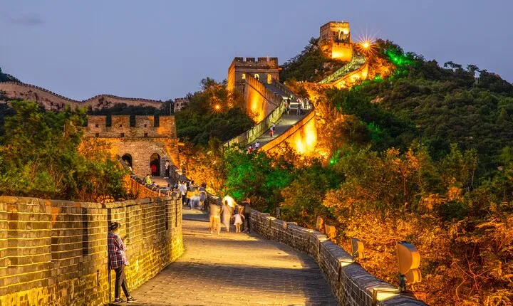 Badaling Great Wall Night Tour with Spectacular Live Performance