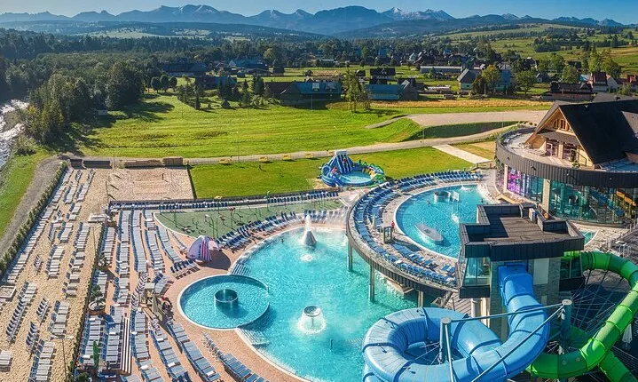 Chocholow Thermal Baths Private Transfer. Private Driver Service 