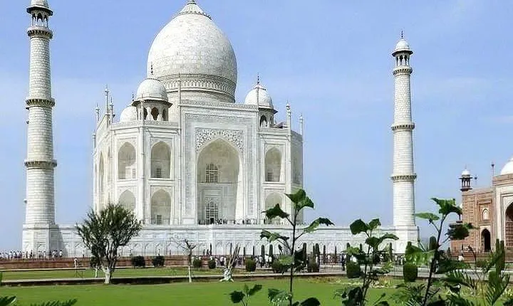 One Way Private Transfer Delhi to Agra Including Guided Tour
