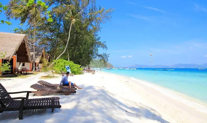 Coral Island Full-day Tour by Speedboat from Phuket
