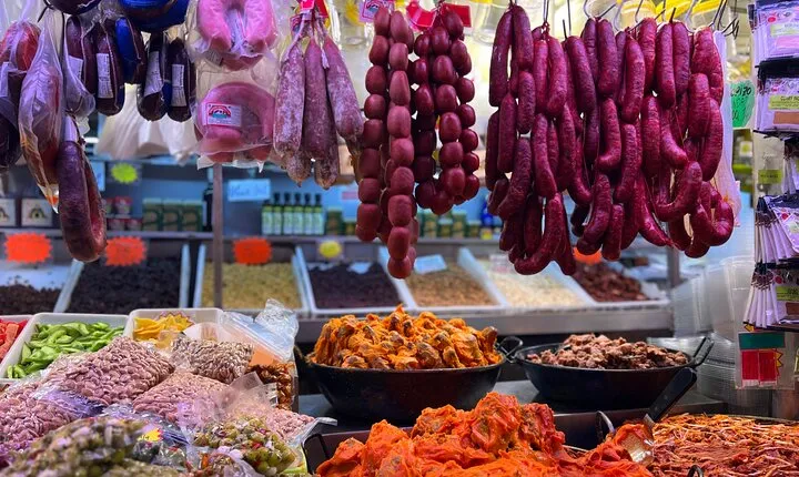 Malaga Atarazanas Market Guided Food Tour with Tastings