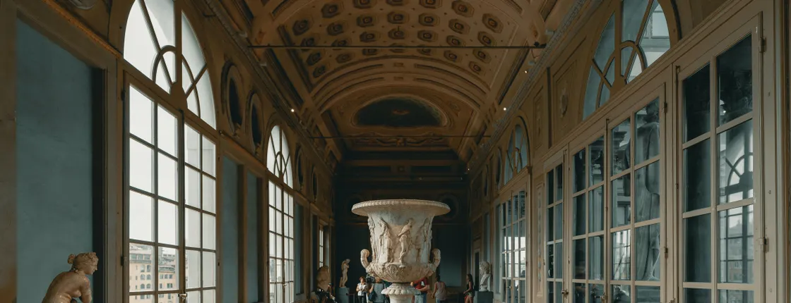 Uffizi ticket entrance and open bus tour of Florence