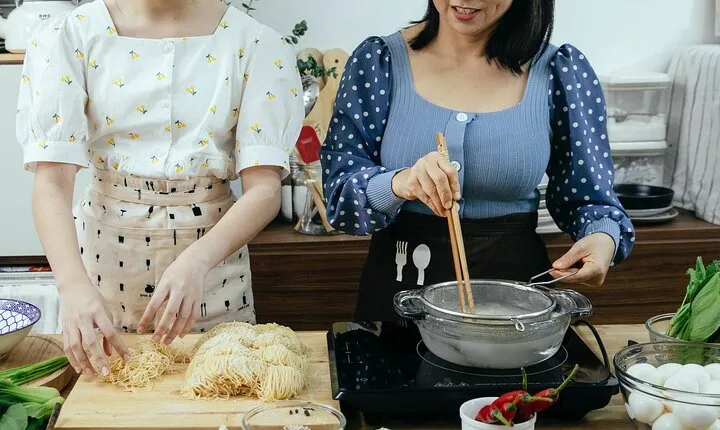 Cooking lesson in Catania with lunch or dinner