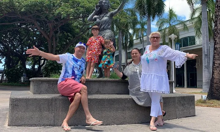 HONOLULU CITY TOUR AND VULCAN - In Spanish