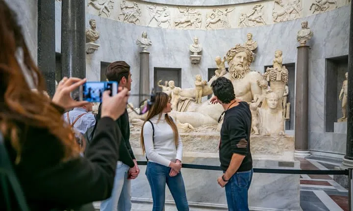 Grand Vatican Tour Full-day with Sistine Chapel and Borgia Rooms