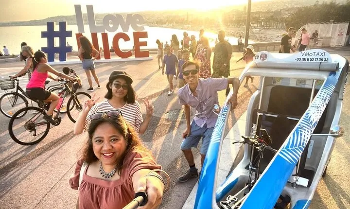 Nice: private guided Tour by electric taxi bike
