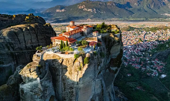Athens to Meteora Private Luxury Tour