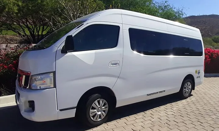 Private Roundtrip Transfer from La Paz Airport to Costa Baja