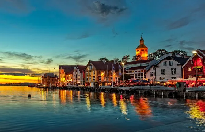 Stavanger (SVG) to City Center to Airport - Private Transfer