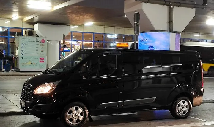 From/To Athens City - Airport Transfer with Private Minivan