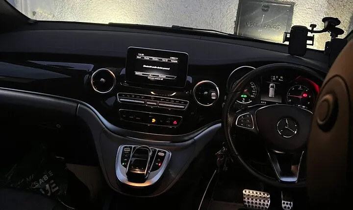 One Way Taxi Transfer from Heathrow Airport to Stansted Airport