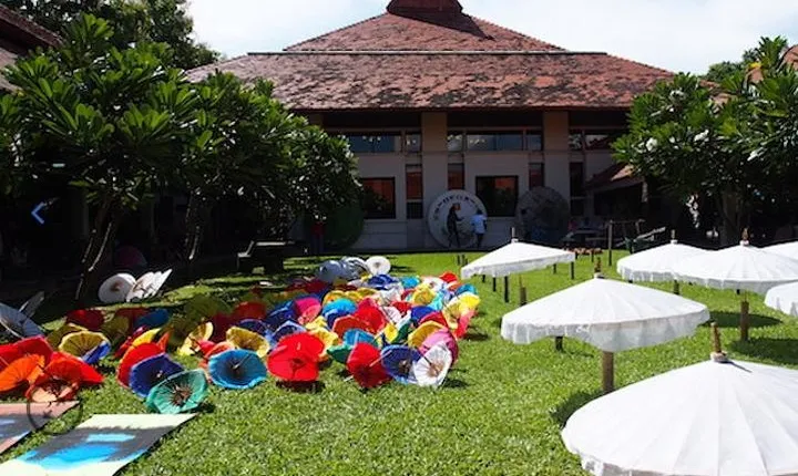 Local Handicraft Tour in Chiang Mai