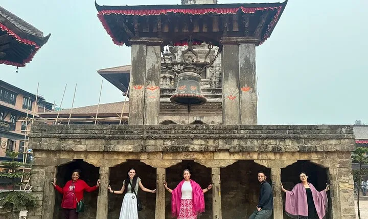8 Days Tour in Nepal - Kathmandu, Chitwan & Pokhara (3 & 4 Star)