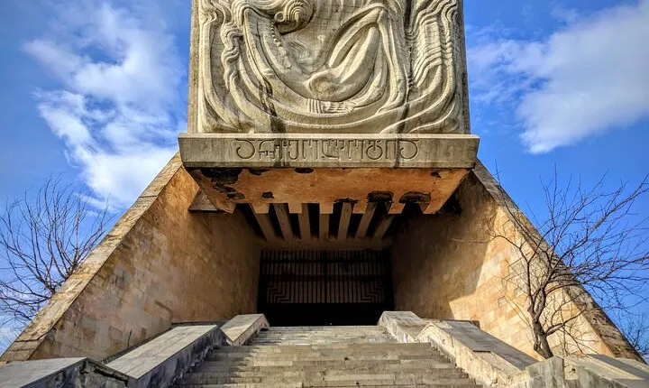 Soviet Tbilisi Tour - Off the beaten path