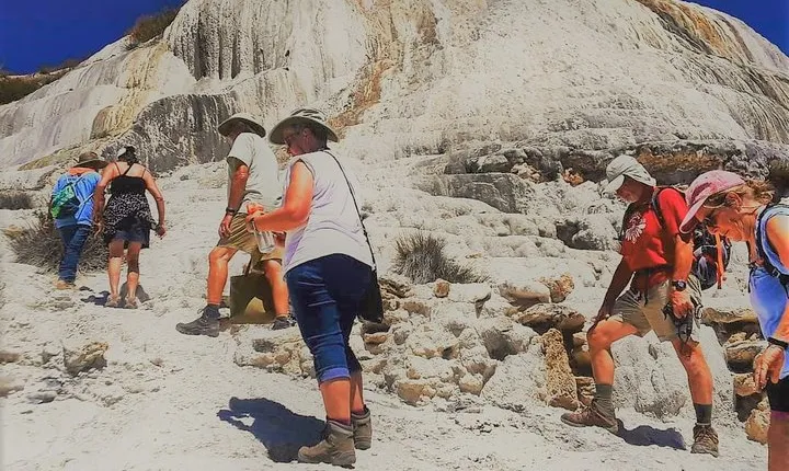 Exclusive Private Tour: Hierve el Agua with Hike, Mezcal & Gastronomy