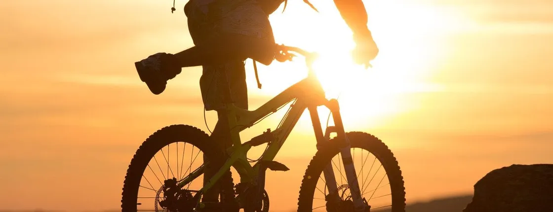 E-mountain bike guided tour in Voss