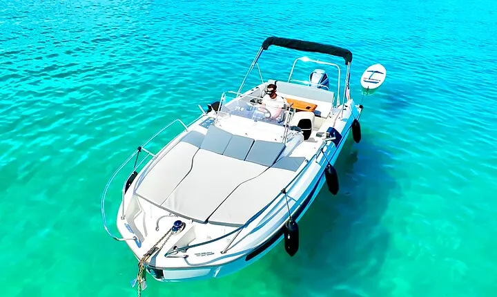 Discover the Lérins Islands and the Bay of Cannes by Private Boat