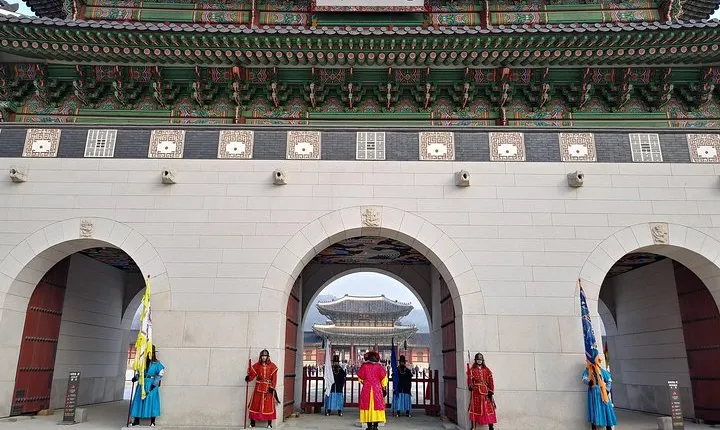 Walking Tour (Exploring Historical Route)