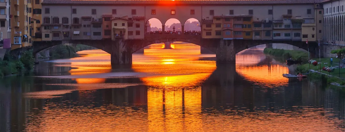 Florence walking tour at sunset with wine tasting