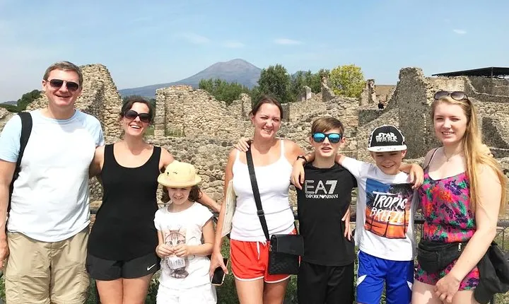 Shore Excursion Tour for Kids from Naples to Pompeii and Amalfi Coast