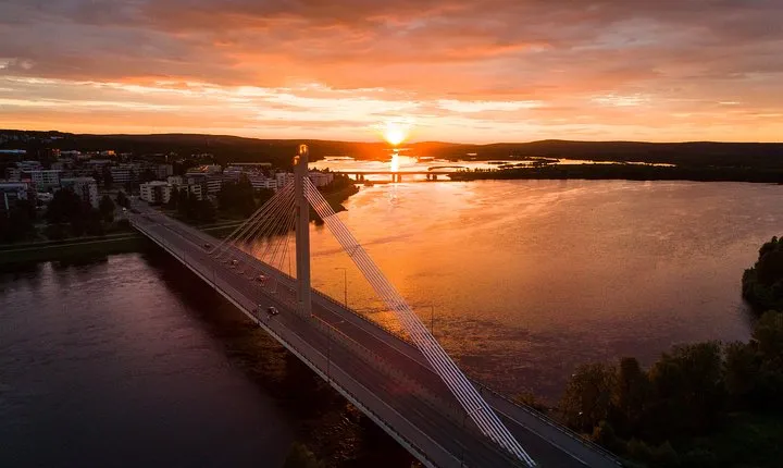 Midnight Sun Photography Tour