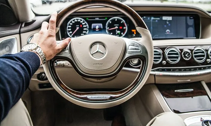 London to Gatwick Private Chauffeur Professional Service 