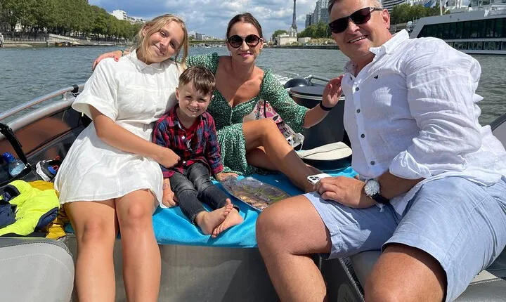 Paris Top Sights Seine River Private Boat Excursion