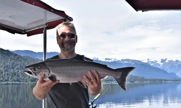 3-Hour Fishing Charter Experience at Franz Josef Glacier
