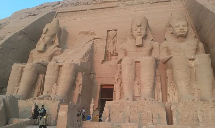 8 nights Cairo,Aswan,Luxor,Abu simbel,Nile cruise&Red sea from Cairo airport