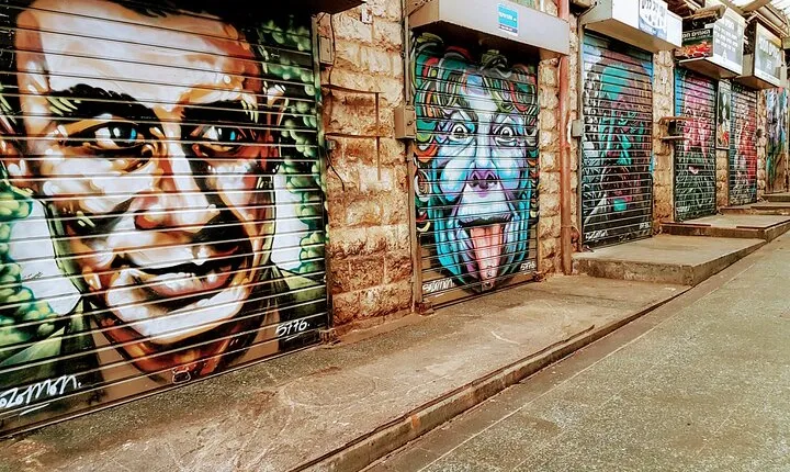 Independent graffiti tour in Jerusalem at your own time and pace