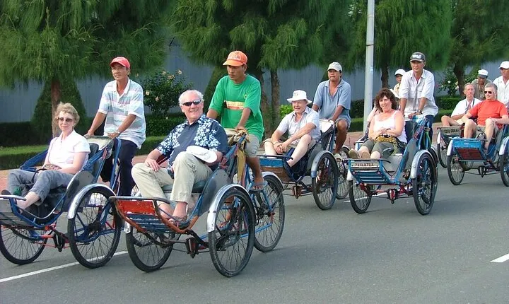 Hue Cyclo Culinary Tour Explore Street Food with an Expert Guide