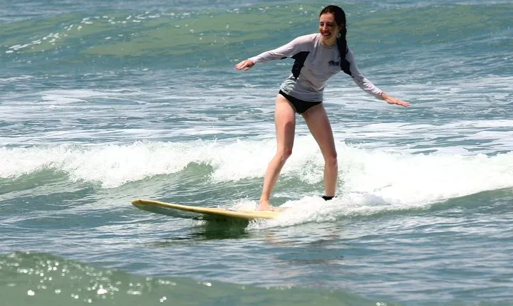 Three days of Group Surf lessons in Montezuma